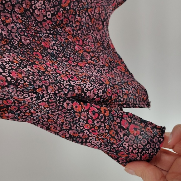 Lark & Ro Blouse Size Large Pullover Cinch Sleeve Multicolor Floral Lightweight - Picture 7 of 9